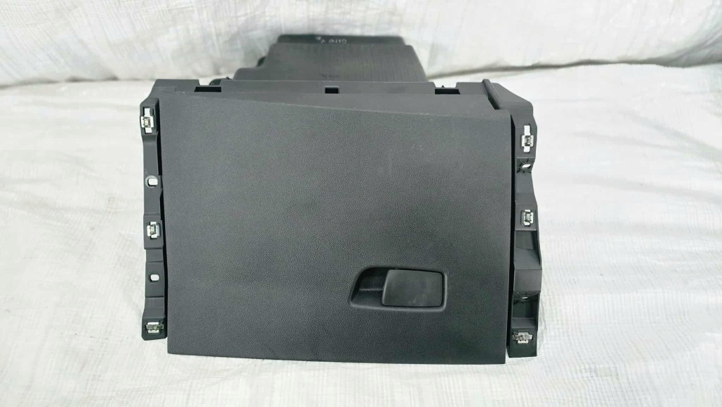 фото №1, Бардачок панелі приладової панелі пасажира renault clio v 681082518r