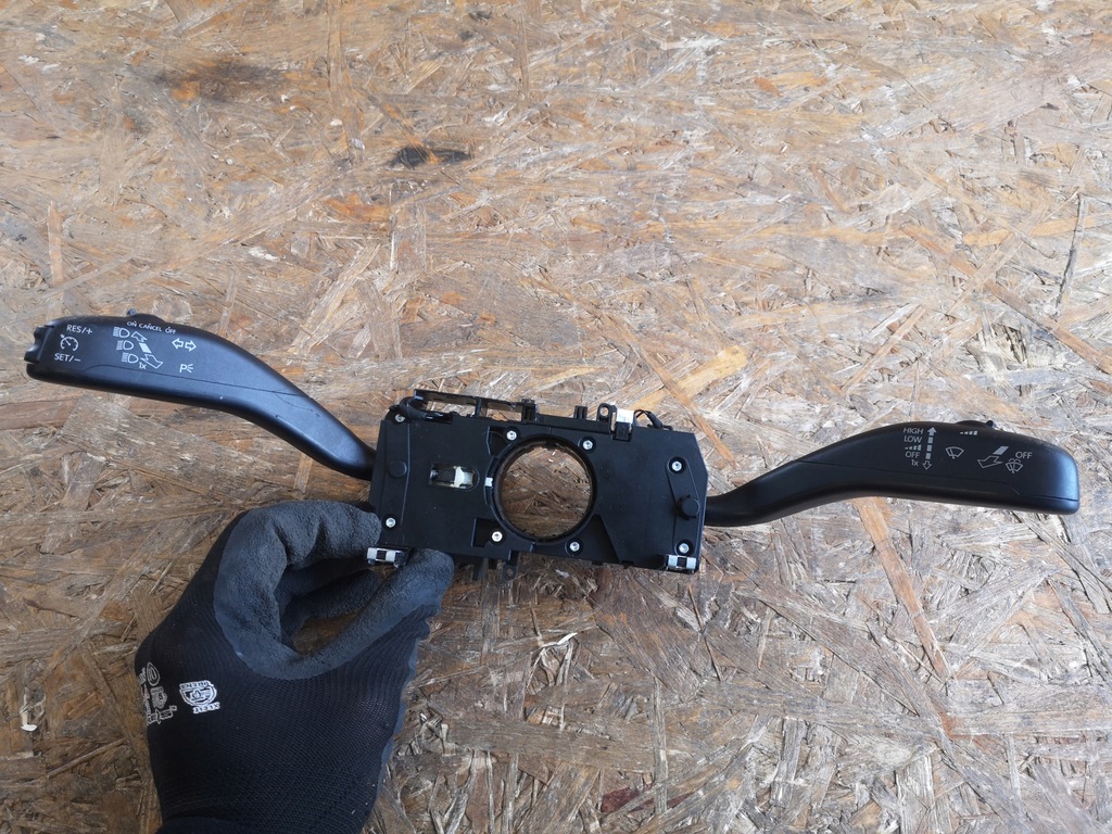 фото №1, Vw amarok переключатели переключатель комбинированный 7e0953503db