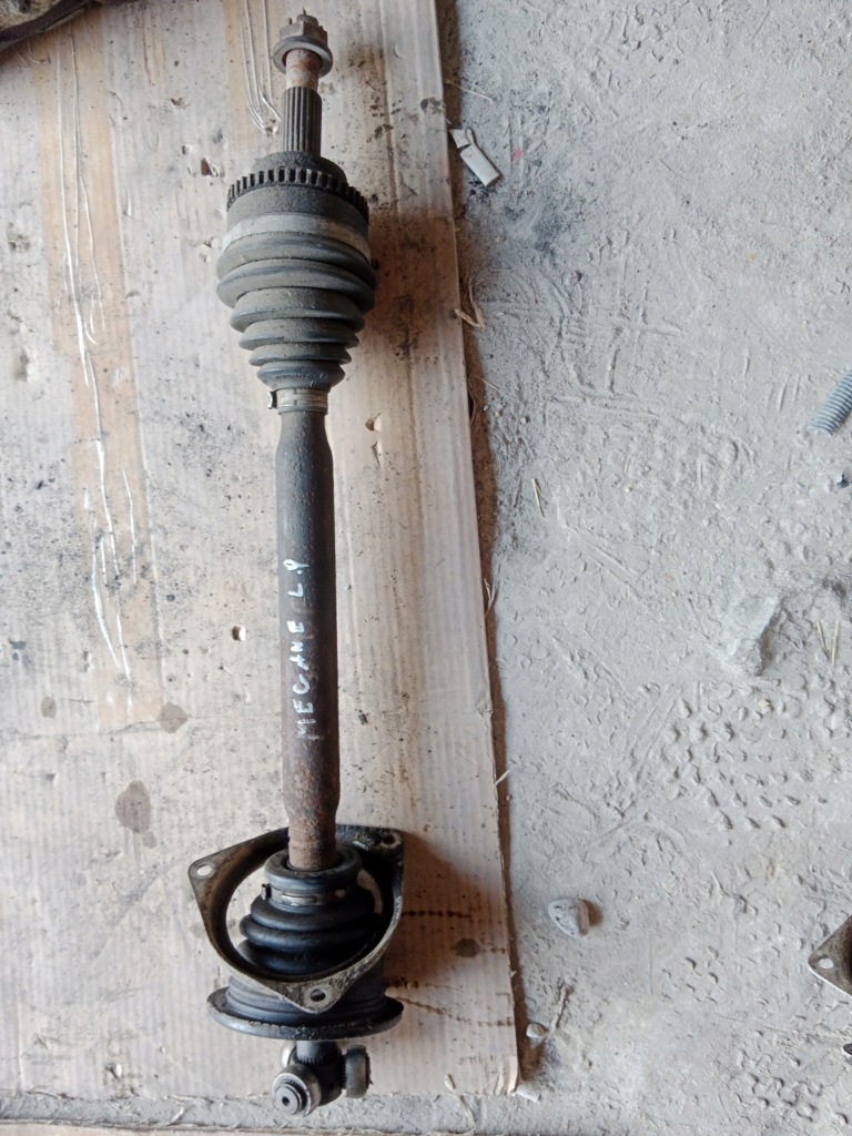 Купить Приводной вал левый  перед renault megane 1 1.9 dci