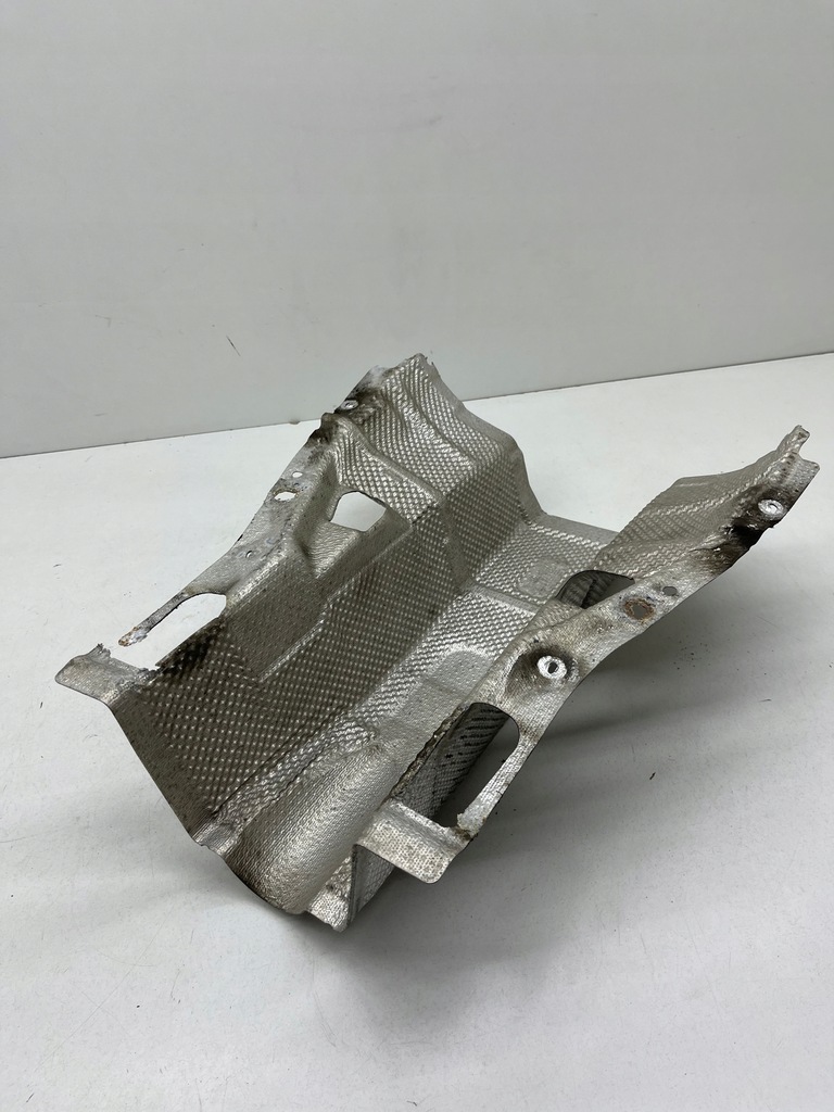 фото №7, Audi a7 a6 c7 защита тепловая туннель среднего коробки