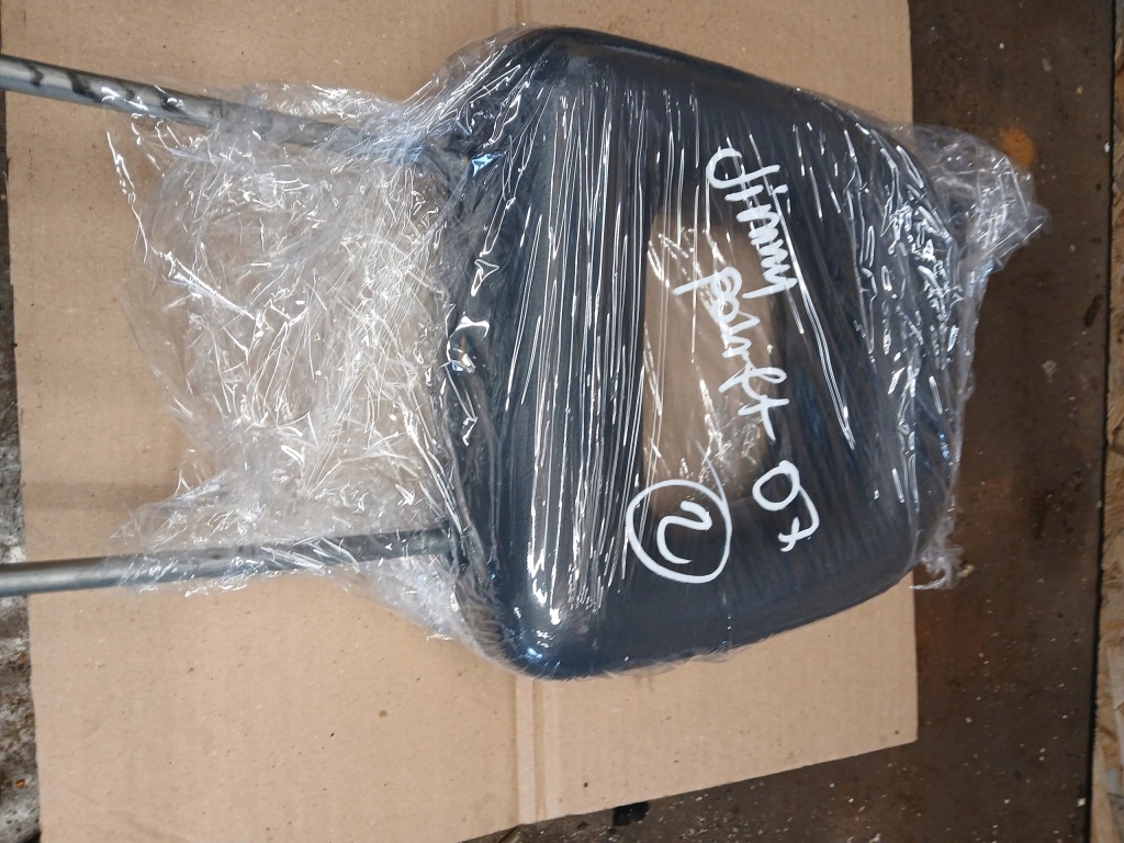 Suzuki jimny iii polift підголівник чорний в Україні