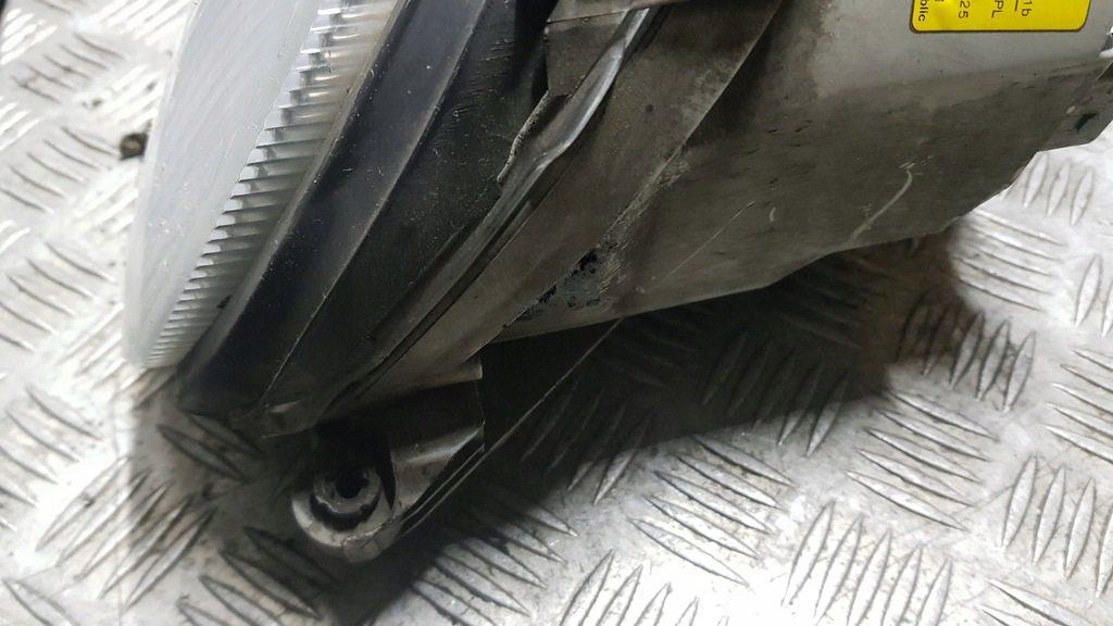 фото №11, Mercedes w203 лампа лівий перед передня