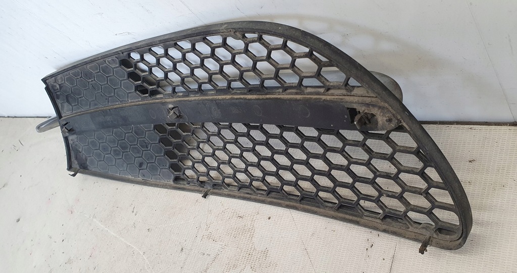 фото №7, Alfa romeo 147 решётка бампера левая оригинал