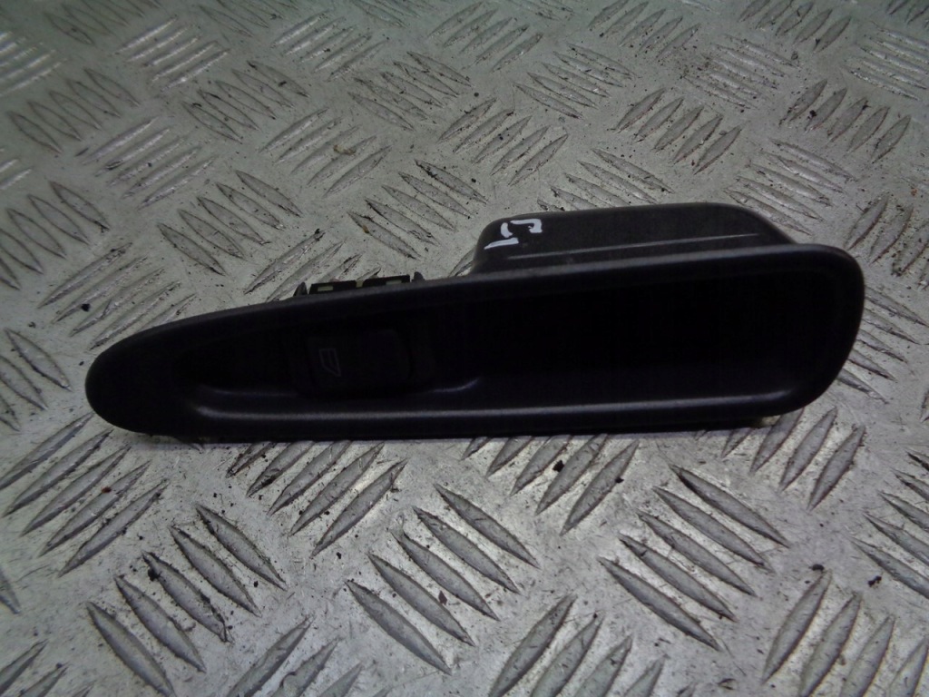 фото №1, Панель управление стекло левый задняя volvo v40