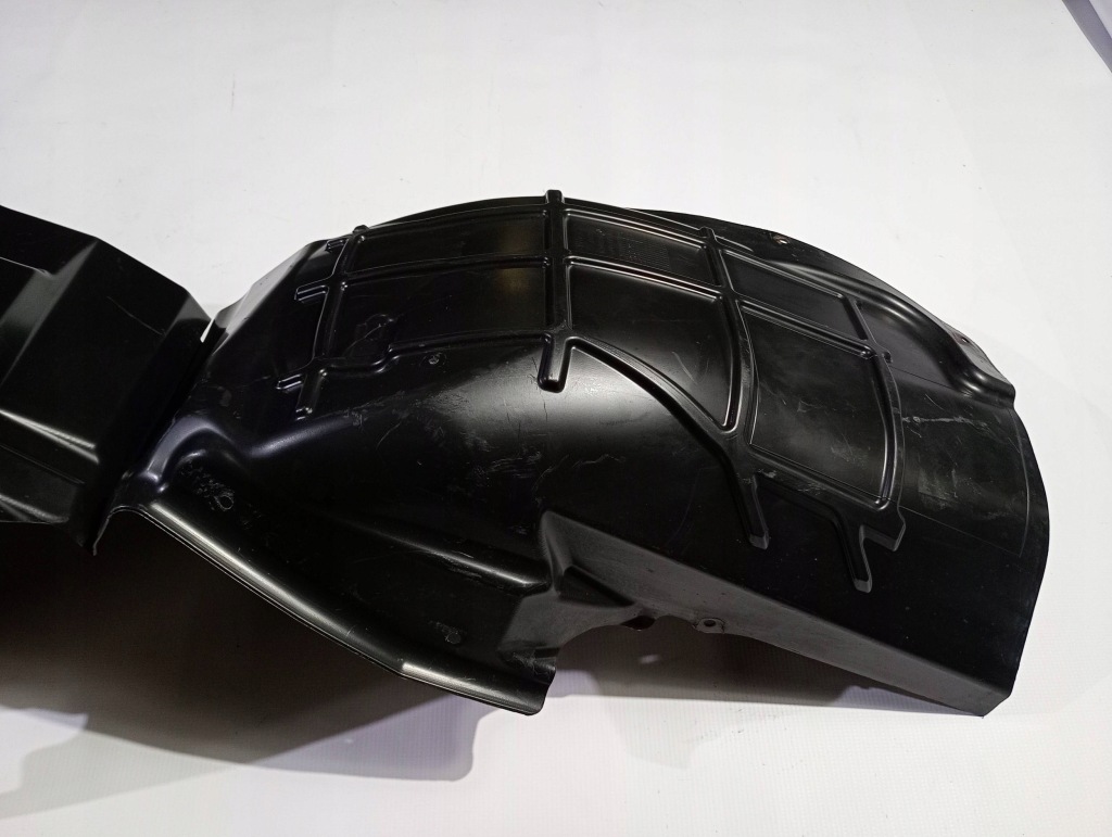 Подкрылок задний  задние правое maserati levante 2016r. в Украине