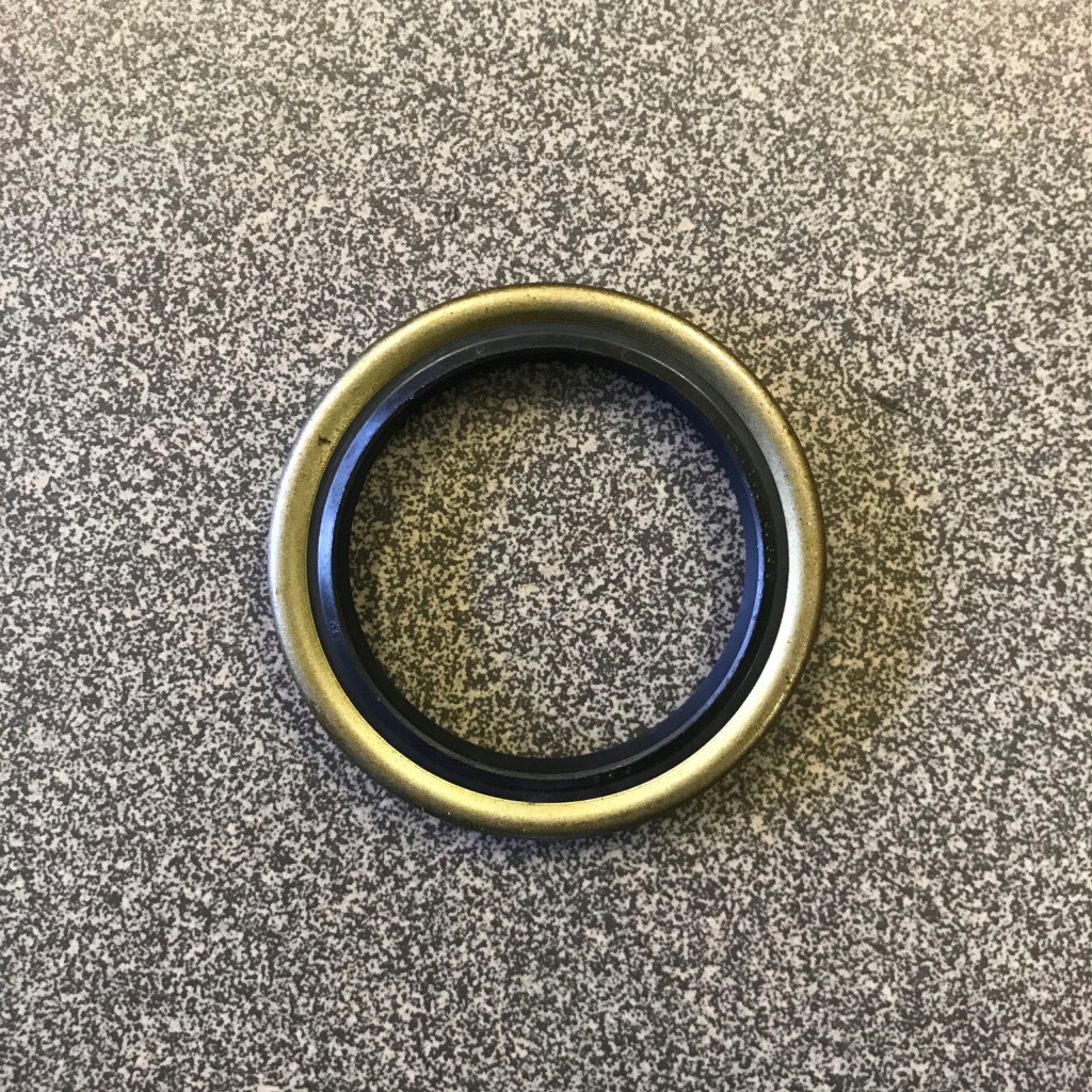 Сальник ступица колеса перед 51830 44000 hyundai h1 h100 Недорого