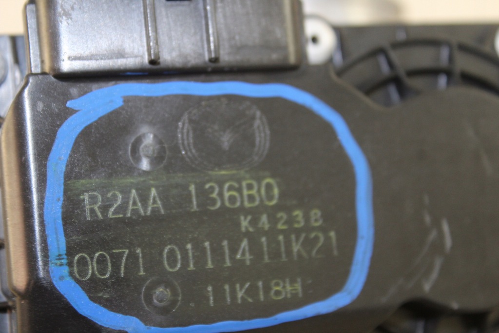 фото №4, Дроссельная заслонка mazda 6 gh 06-10r 2.2 citd r2aa