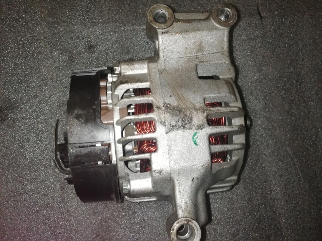 Генератор fiat 102211-8471 dan519 denso Оригинал