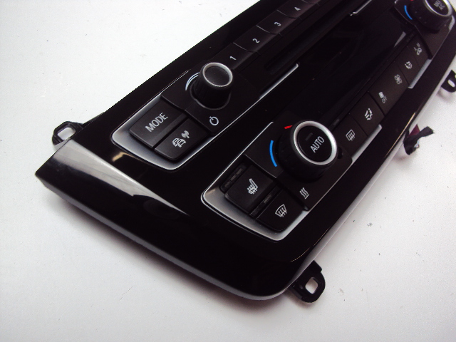 фото №2, Панель радио кондиционера bmw serii 1 f30 lift
