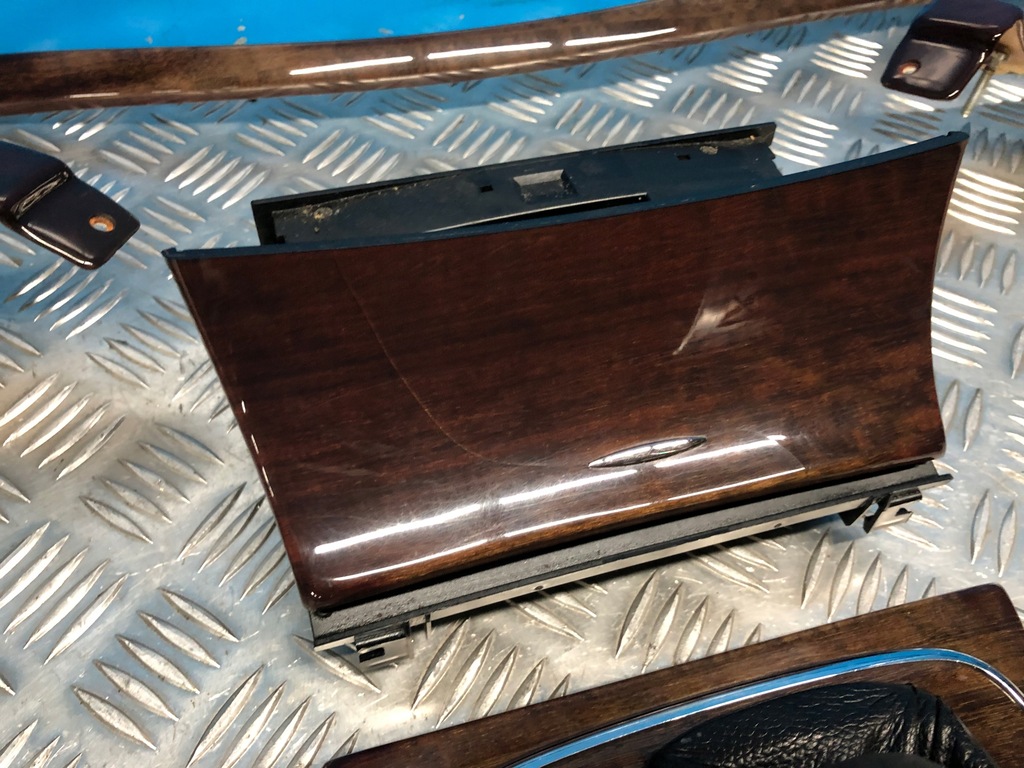 фото №12, Mercedes w211 classic drewno декоры накладки комплект