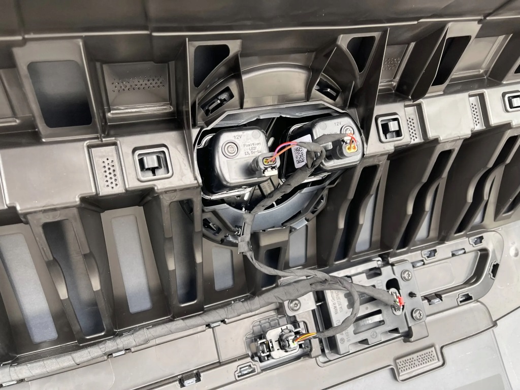 фото №13, Бампер vw id.3 lift 2023 kompletny 6xpdc камера перед 10a807221 передній