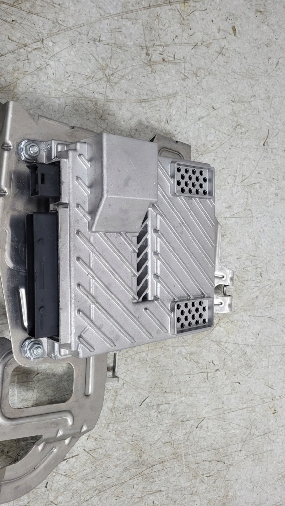 Mercedes e 213464 w463 w238 w205 усилитель аудио burmester a0009000518 Недорого