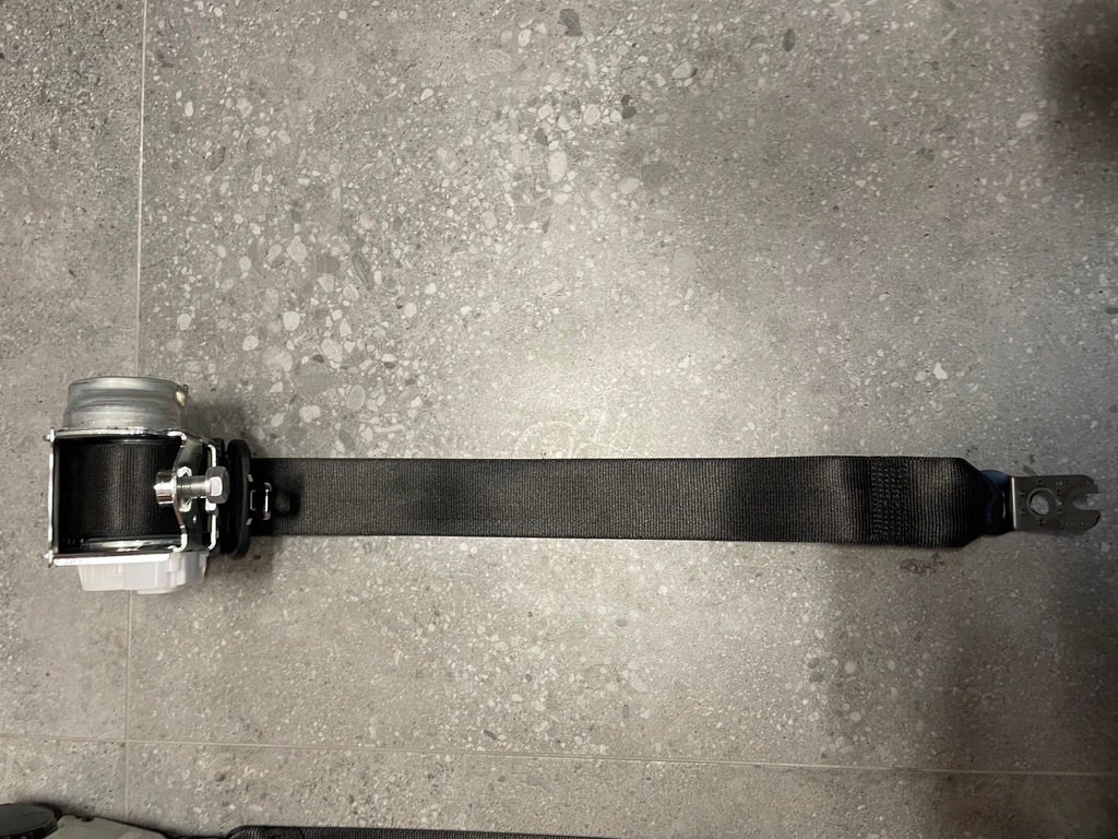 фото №5, Ремни pas безопасности доводчик q5 80a оригинал