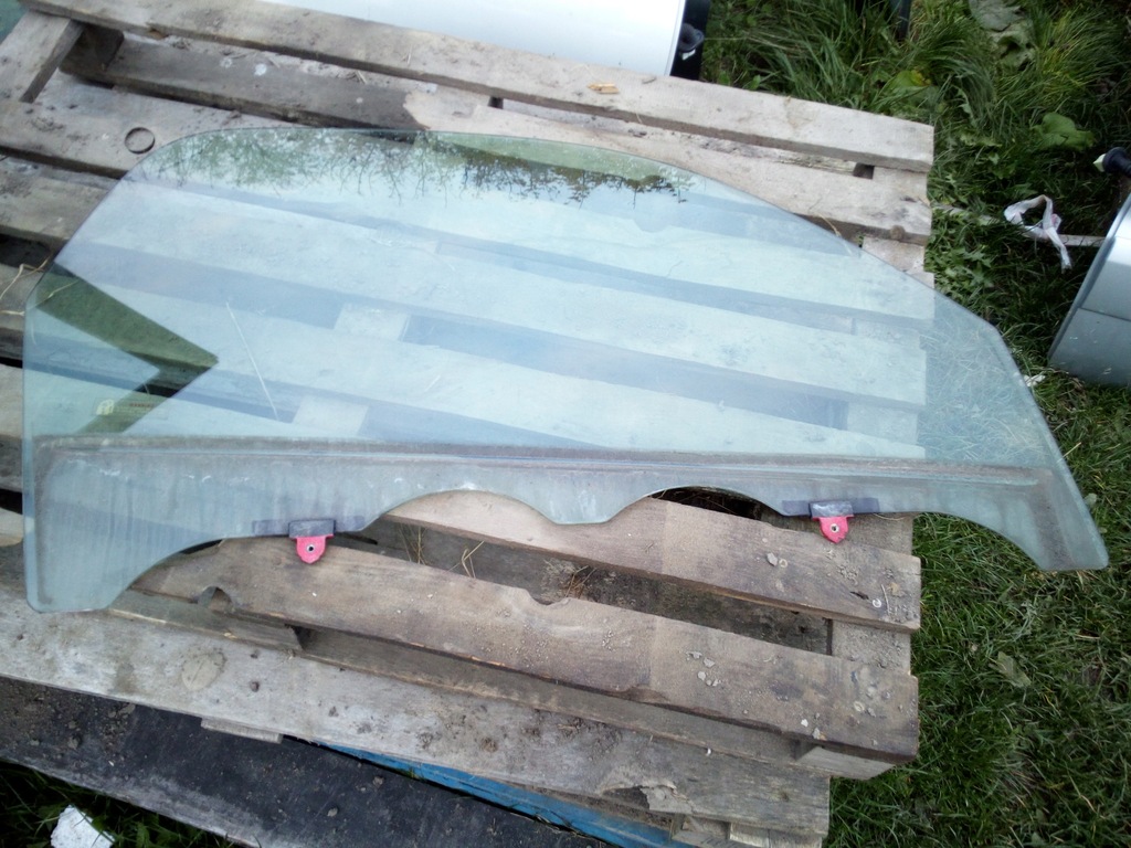 фото №1, Toyota rav4 ii 00-05 скло двері права 3 двері