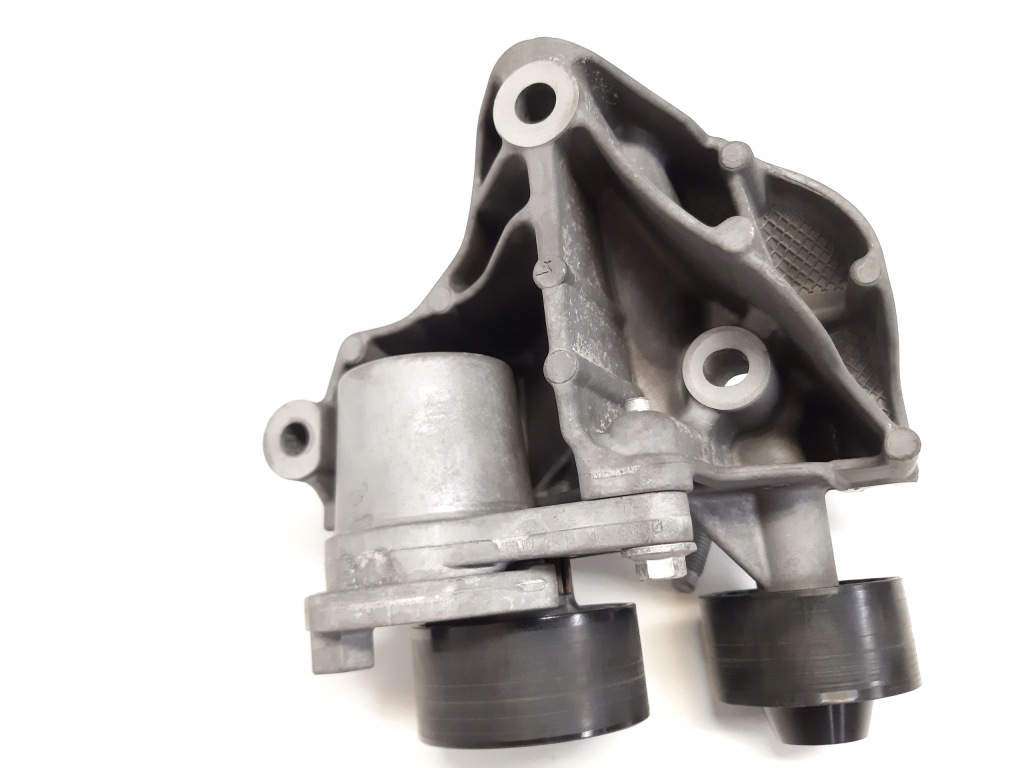 Кронштейн генератора trafic 1.6 dci r9mh415 117105659r в Украине