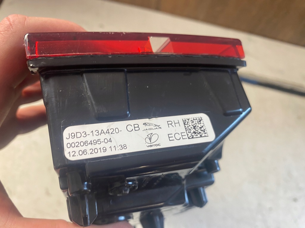 фото №11, Jaguar i-pace лампа правый задняя w крышка led