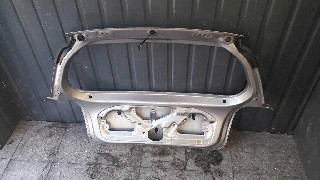 фото №10, Крышка багажника багажника toyota yaris i серебристая