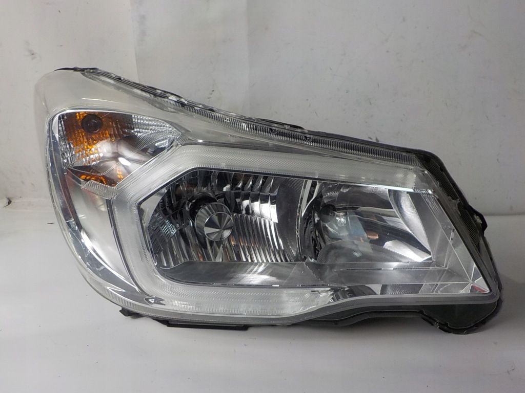 фото №1, Subaru forester iv sj ксенон лампа правая перед передняя uk