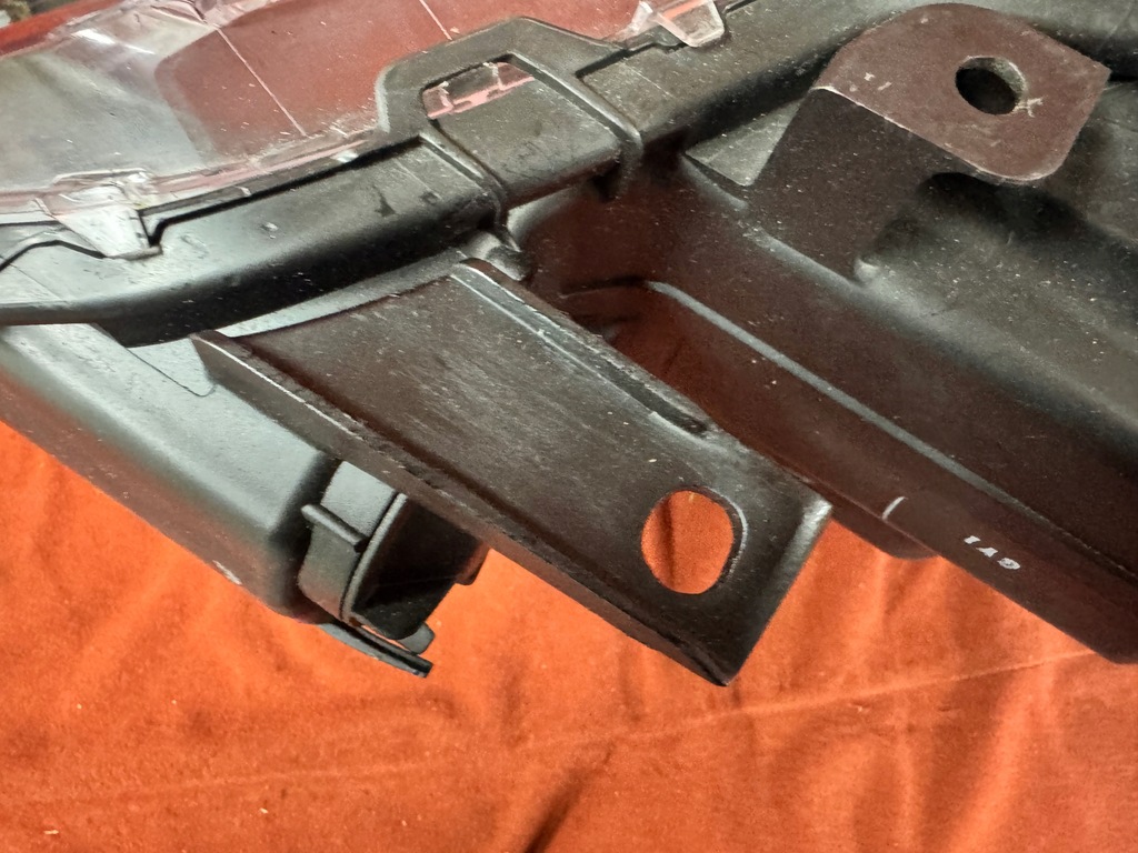 фото №5, Toyota yaris cross matrix правий