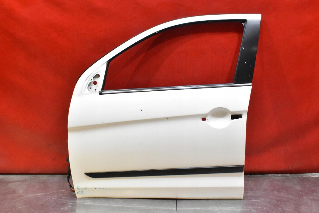 Купити Двері ліва перед передні w37a mitsubishi asx 1 1 12-16