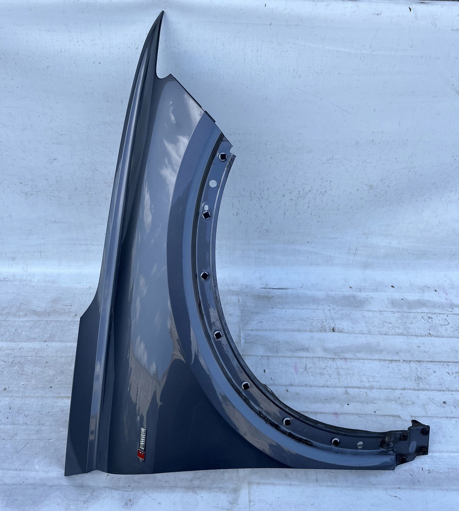 фото №1, Audi q4 e-tron крыло правый перед передний оригинал