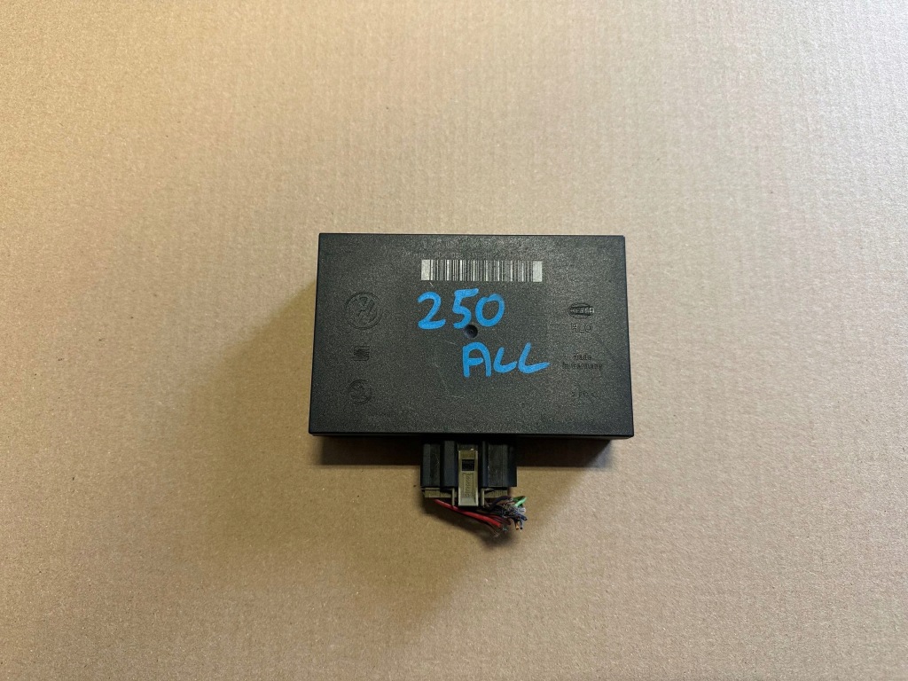 Купить Vw skoda seat модуль комфорта штекер 1c0959799