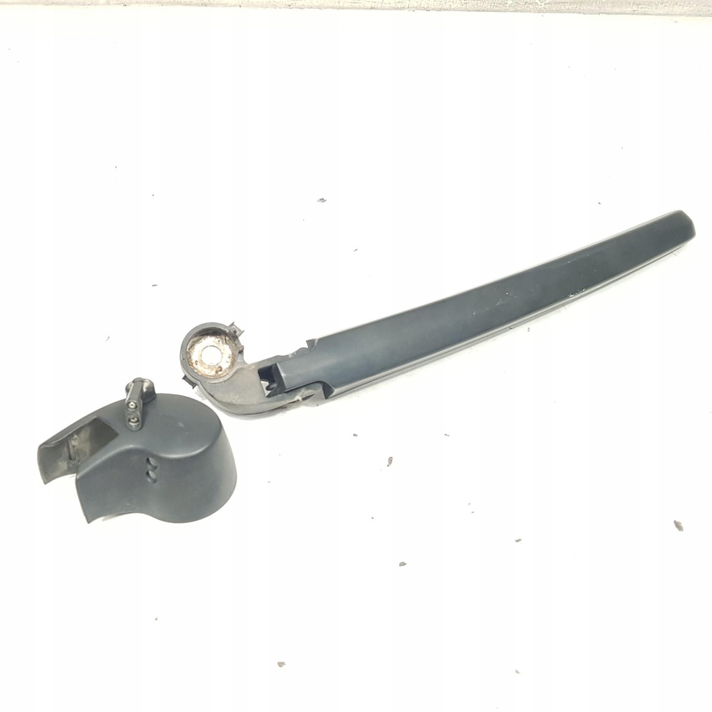 фото №1, Рычаг дворники крышки audi q3 8u 8u0955407