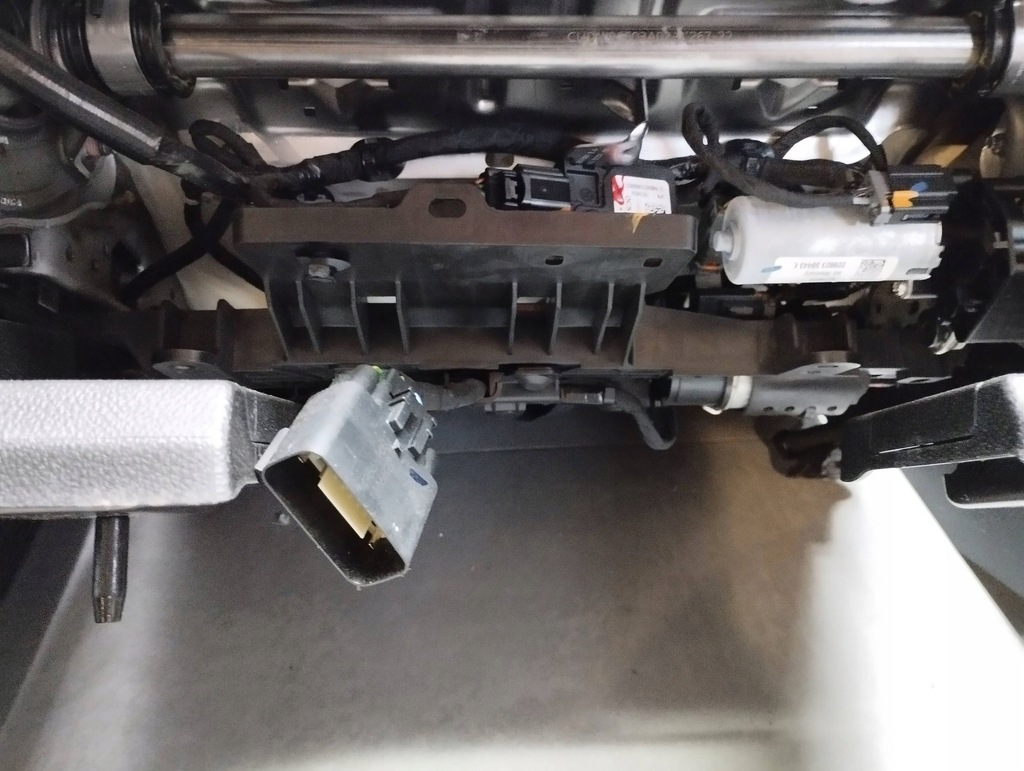 фото №16, Volkswagen amarok ii 2023 сиденья сиденья обшивки подушки безопасности