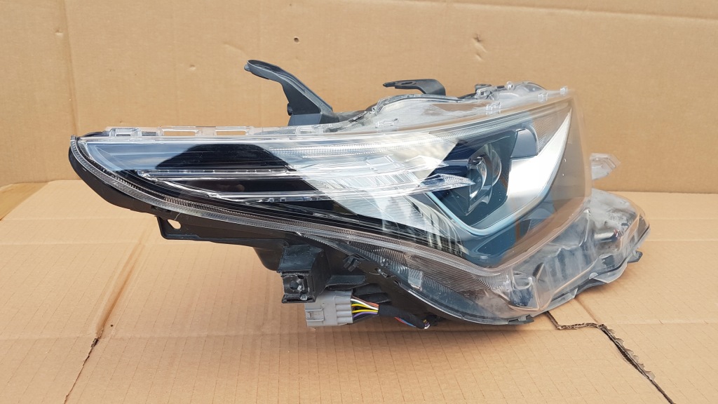 Фара перед правий toyota auris 2 рестайлінг  full led 15- Київ
