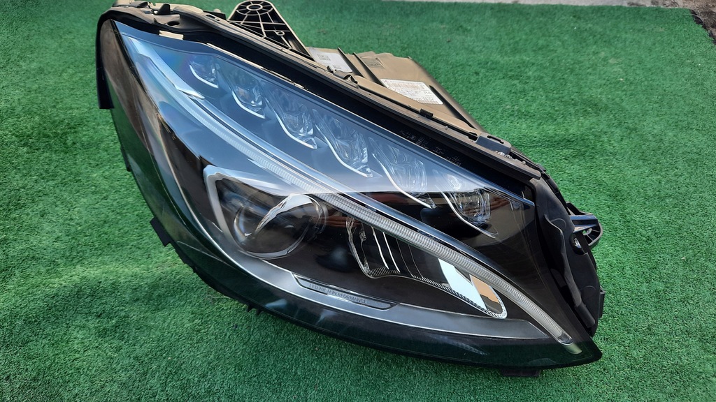 фото №1, Mercedes c-klasa w205 full led лампа передня