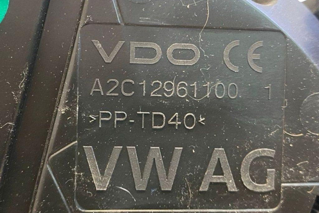 фото №8, Счетчик vw tiguan 5n_ a2c12961100 2.0l бензиновый 2019