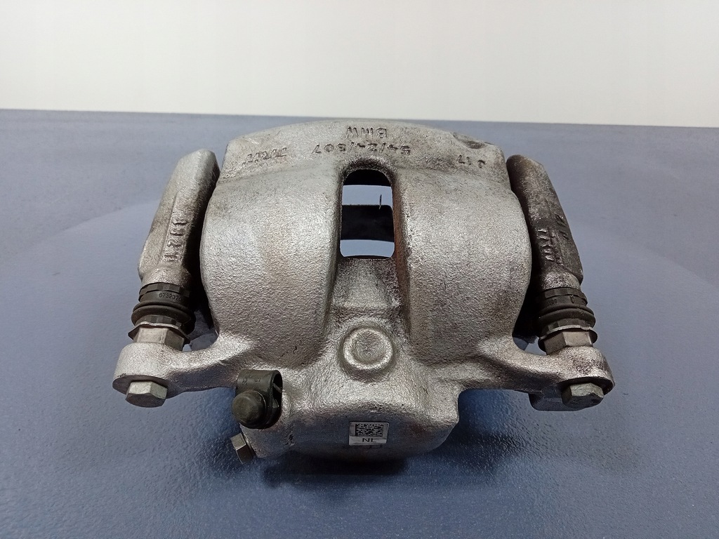 фото №6, Bmw 1 f40 f44 супорт перед лівий скоба 54/24/307