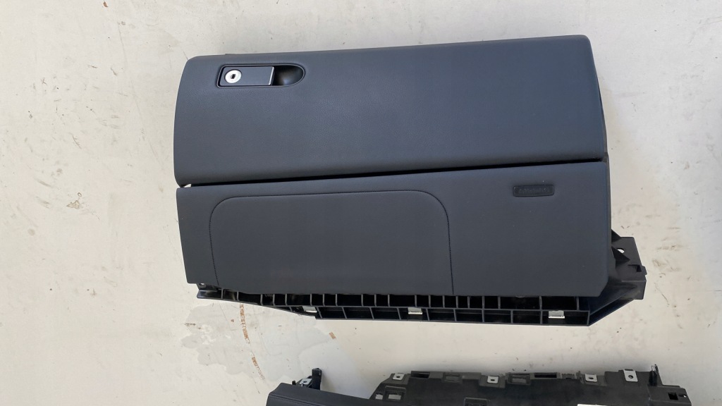 Панель  подушка пассажира водителя ремни mercedes cls w218 usa в Украине