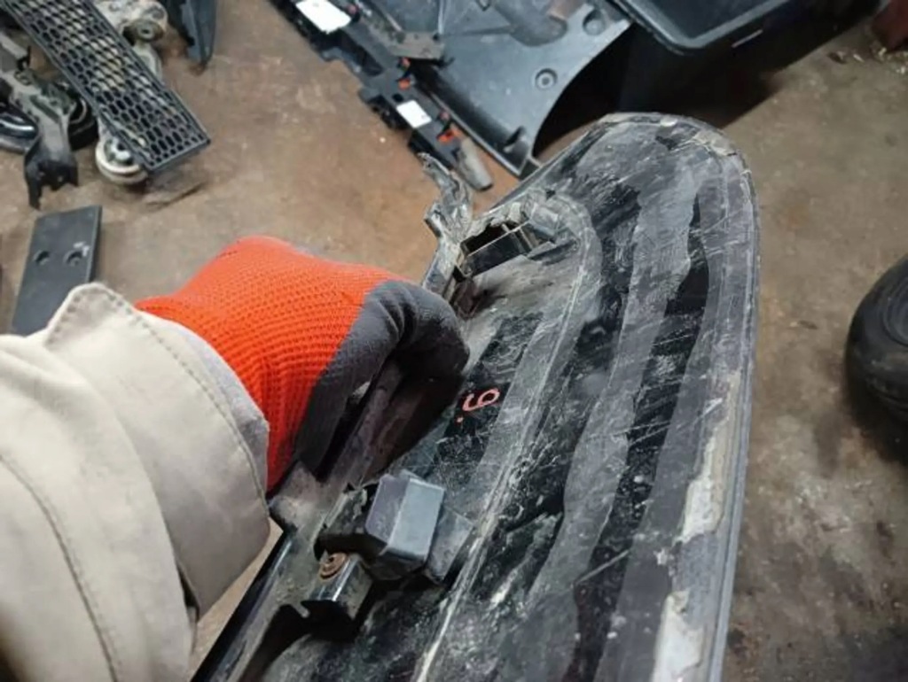 фото №7, M15 jeep grand cherokee молдинг крила лівий задня