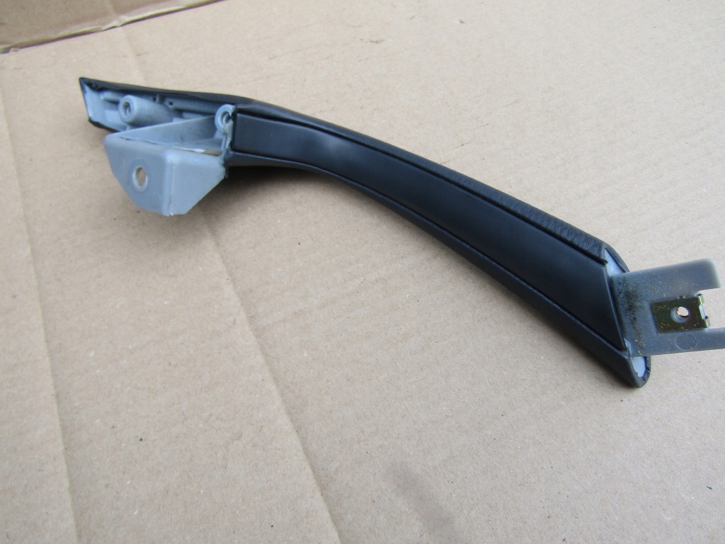 Купити 7 mercedes w210 рестайлінг  99-03 оббивка двері ручка тримач  правий задній