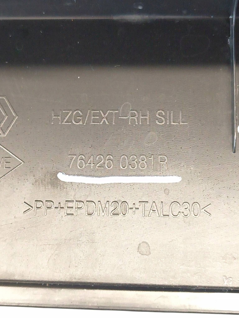 Купити Поріг накладка поріг права renault koleos 2 2 764260381r