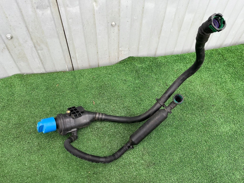 Купить Vw passat b8 заливная горловина adblue 3q0131965d