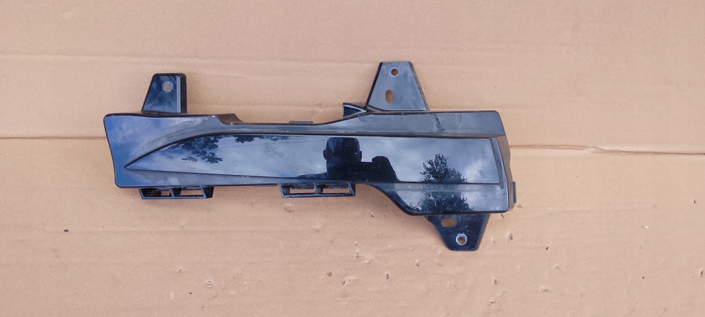 Купити Заглушка молдинг решітка ліва протитуманна фара led drl tesla model 3 y 1490022-00-a