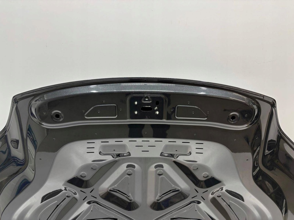 Porsche macan 4 electric капот 95c823155c vulkangrau m7r в Украине