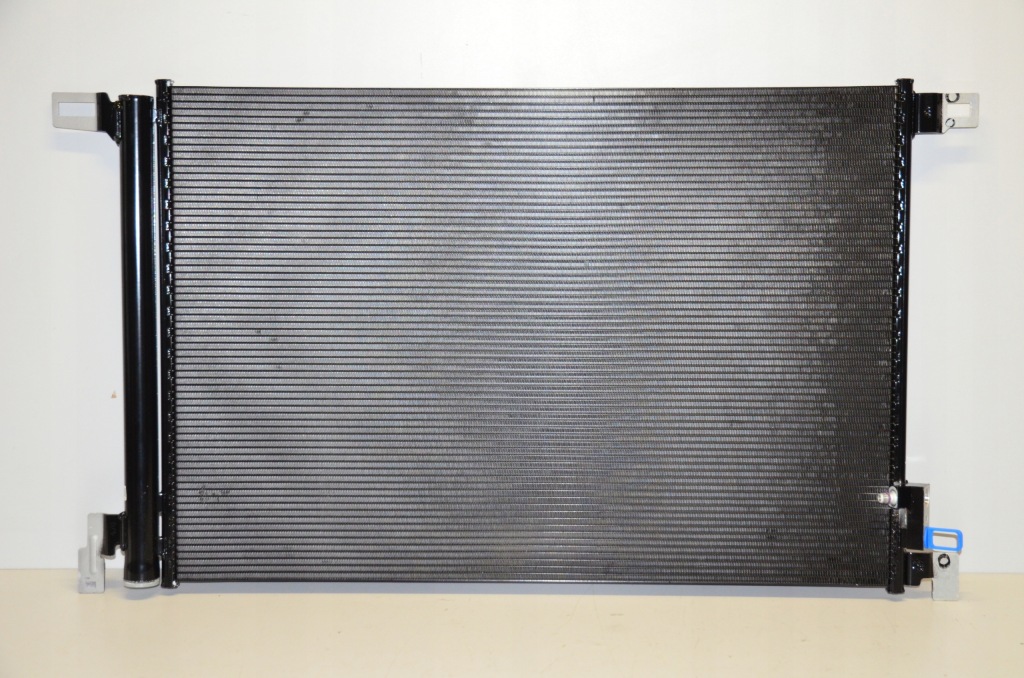 фото №1, Audi q7 q8 радиатор кондиционера 4m0816411b nowa orginał