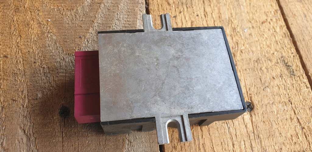 фото №4, Bmw e60 e90 e61 e87 модуль блок управления насоса топлива 7169960