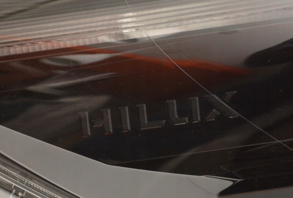 Купить Фара правый  led toyota hillux viii рестайлинг