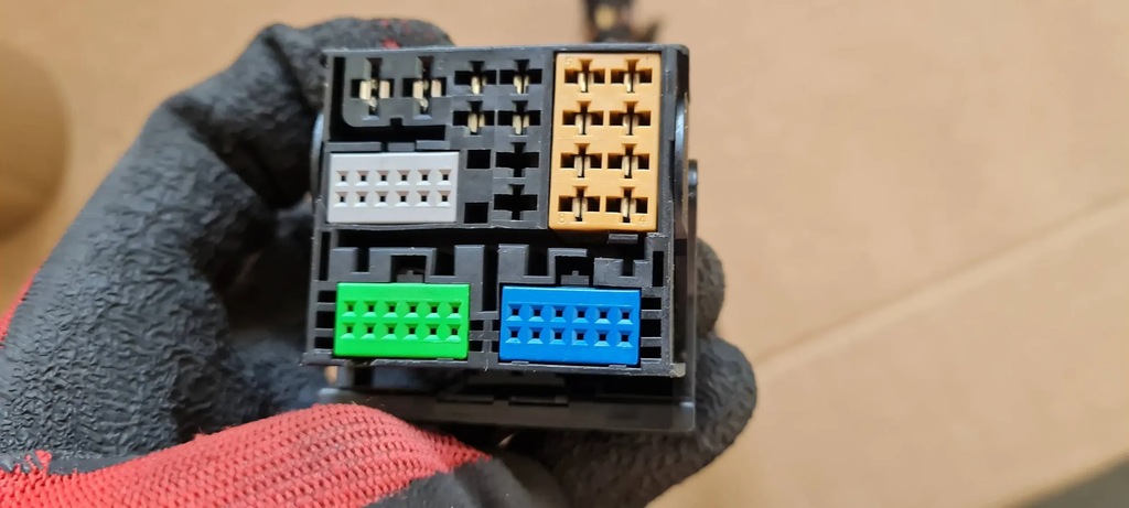 фото №12, S5 8w lift a5 штекер колодка радіо 8x0035444 q5 q3 a6 a4 b9 q3 q7 4m