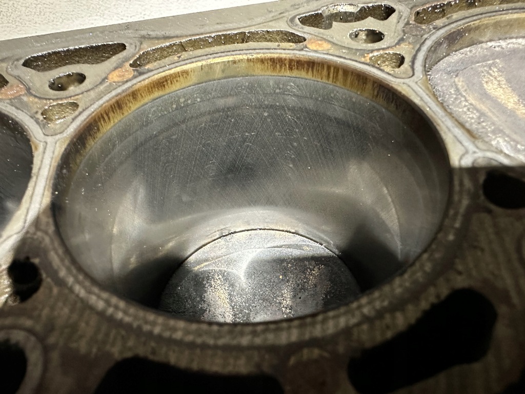 фото №6, Блок двигуна dół wał поршні 1.8 tsi tfsi cda 06h103021l