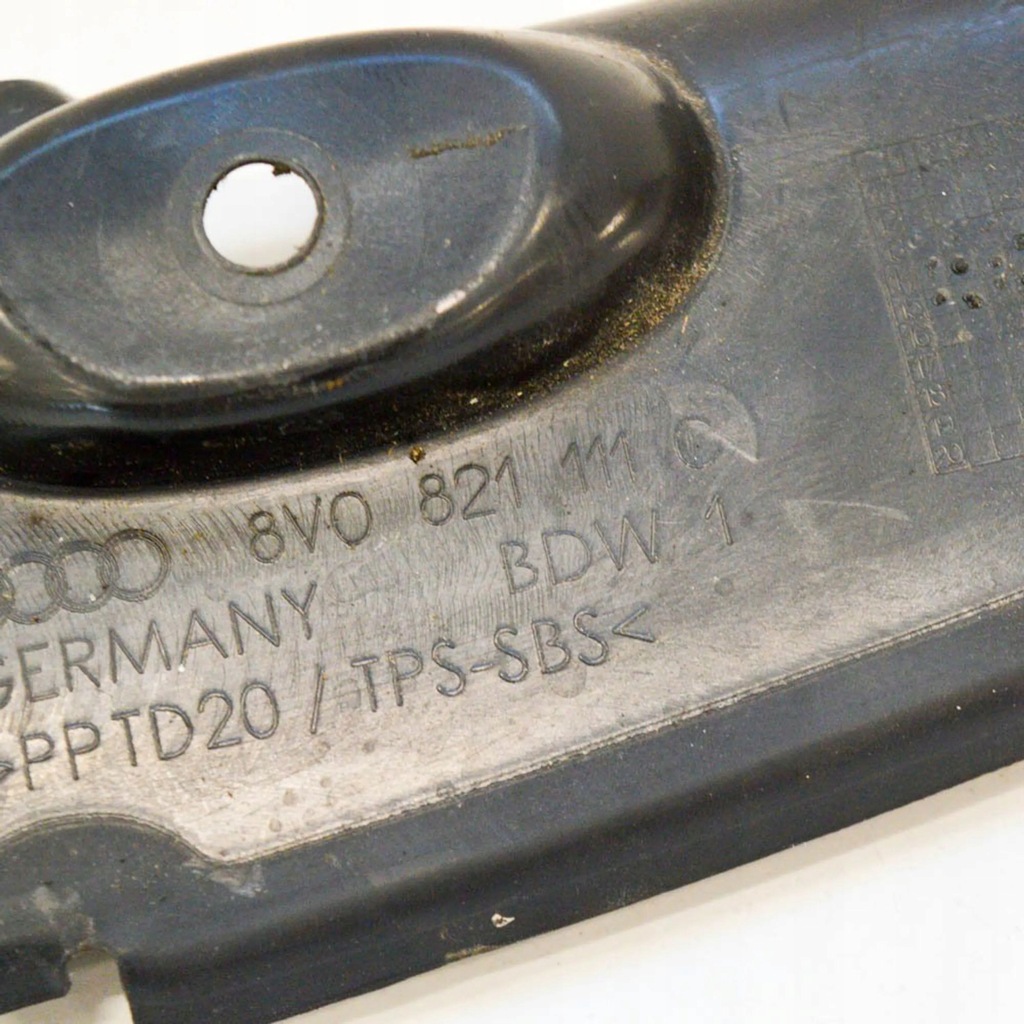 фото №6, Audi rs3 2016 перед сторона ліва молдинг / накладка na крила передній