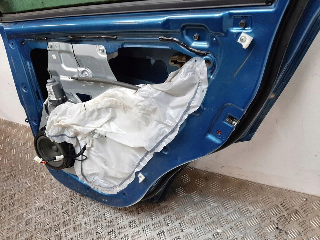 фото №6, Kia sportage 2011 задня сторона права двері