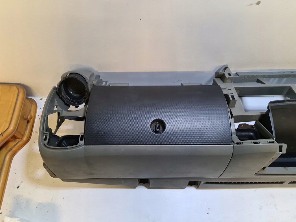 фото №6, Cabstar maxity консоль приборная панель приборная приборная панель