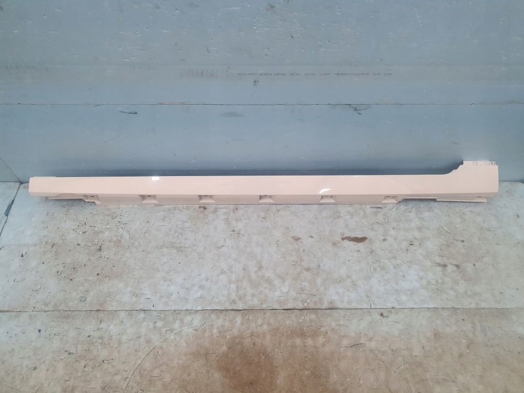 фото №1, Порог молдинг vw passat b8 3g0 левый левая