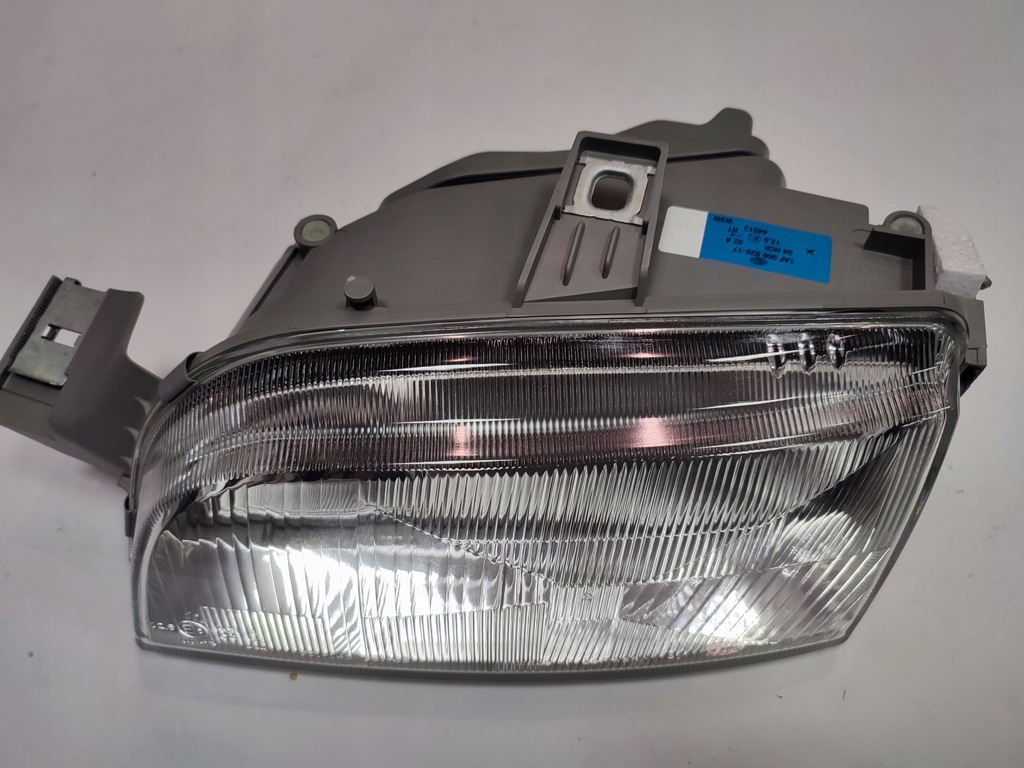 фото №1, Фара левый fiat punto 93-00 h1/h1 hella