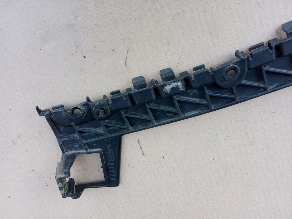 фото №10, Ford b-max 2012-17r.- напрямна бампера правий задня av11-17e850-ad